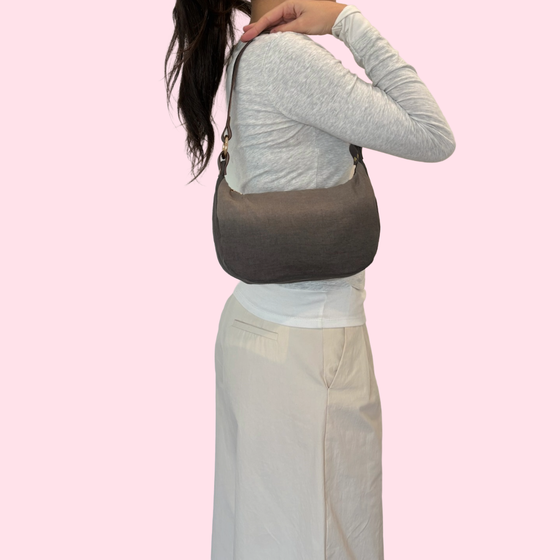 unique n°142 · midi