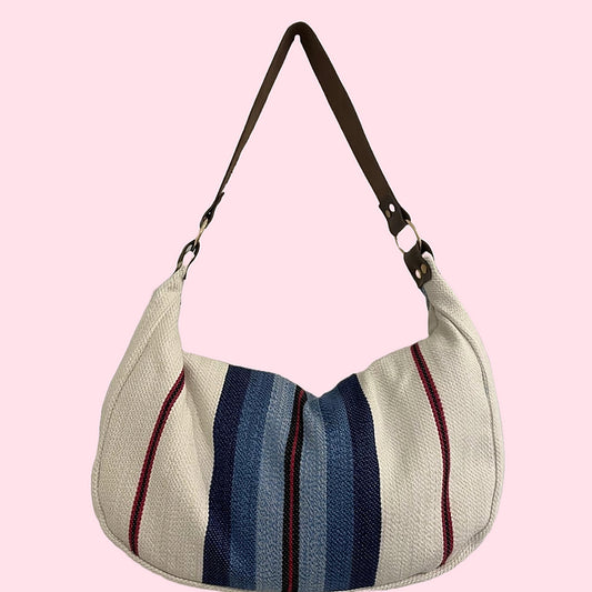 unique n°32 · maxi